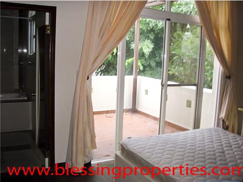 Villa H100811 - Villa for rent in HCM city