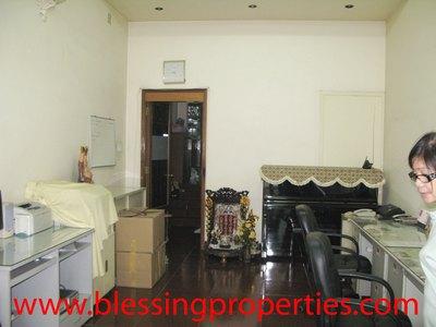 Townhouse H190311 - Houses for rent in HCM city